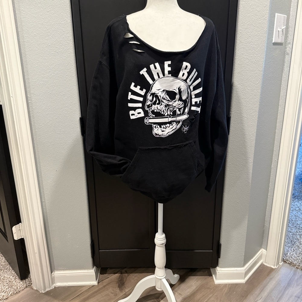 The Drive clothing Graphic Skull Pullover Sweatshirt